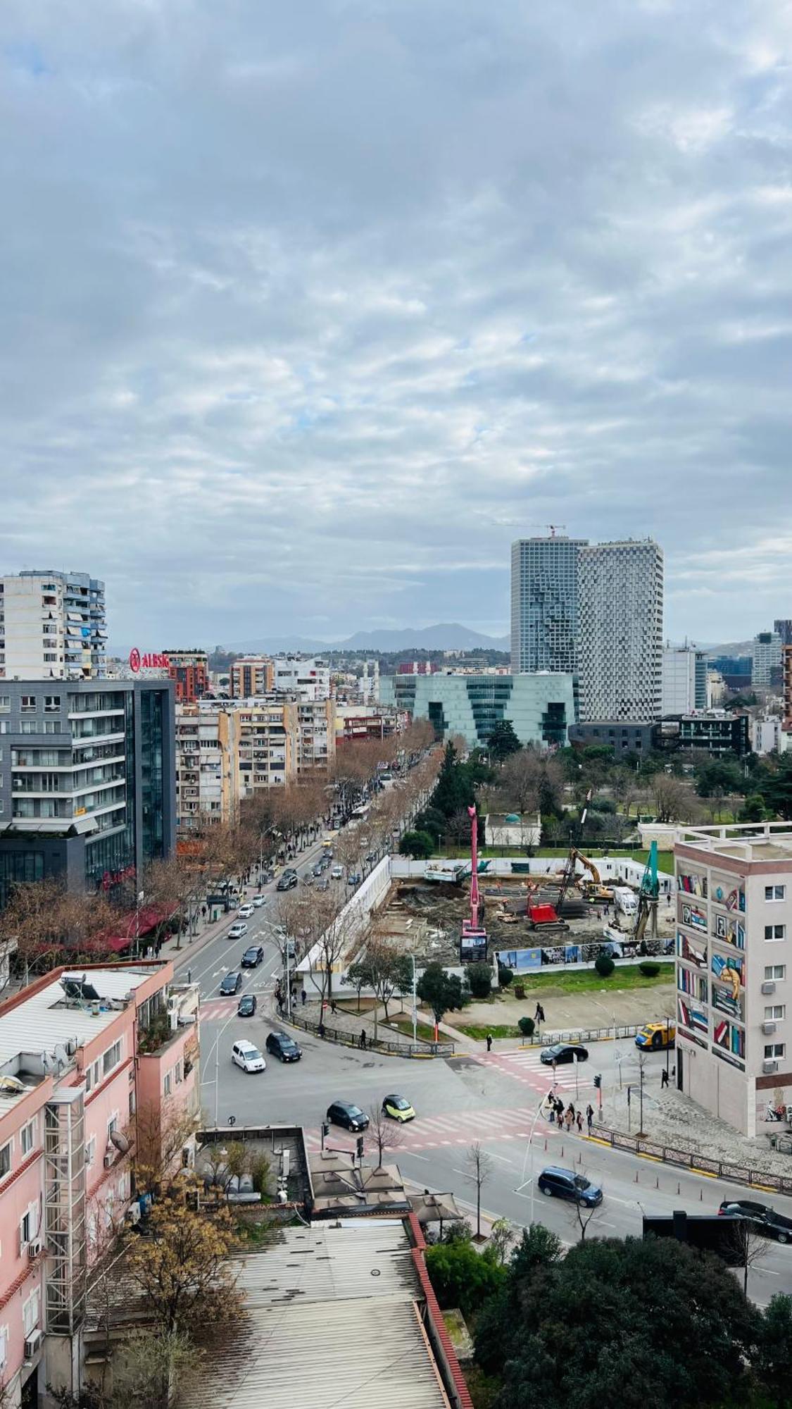 Tirana Gallery Apartment - City Center View Exteriér fotografie