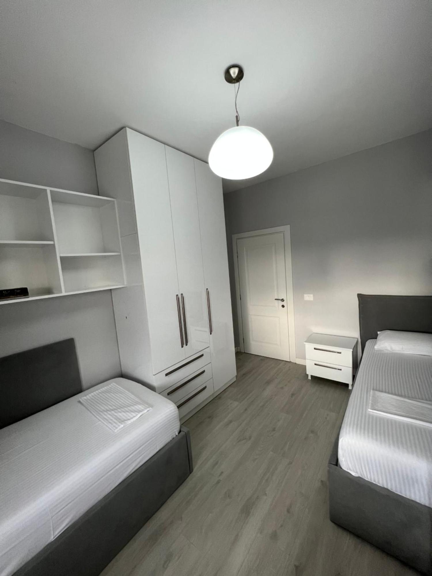 Tirana Gallery Apartment - City Center View Exteriér fotografie
