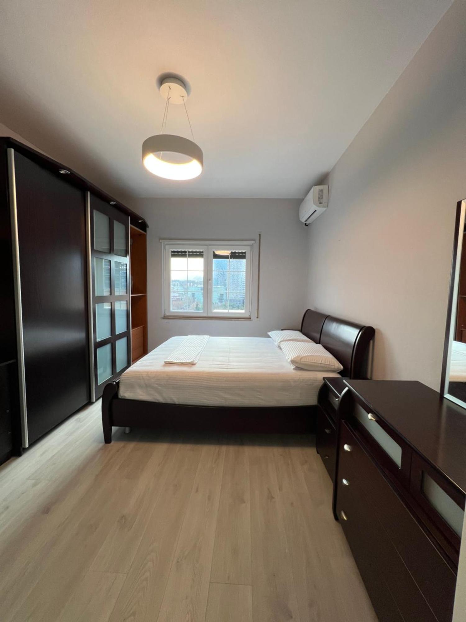 Tirana Gallery Apartment - City Center View Exteriér fotografie